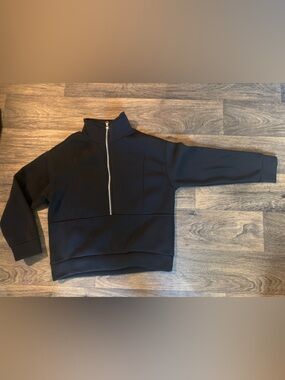 🕶️Chic Black Half-Zip Pullover Sweatshirt🕶️
